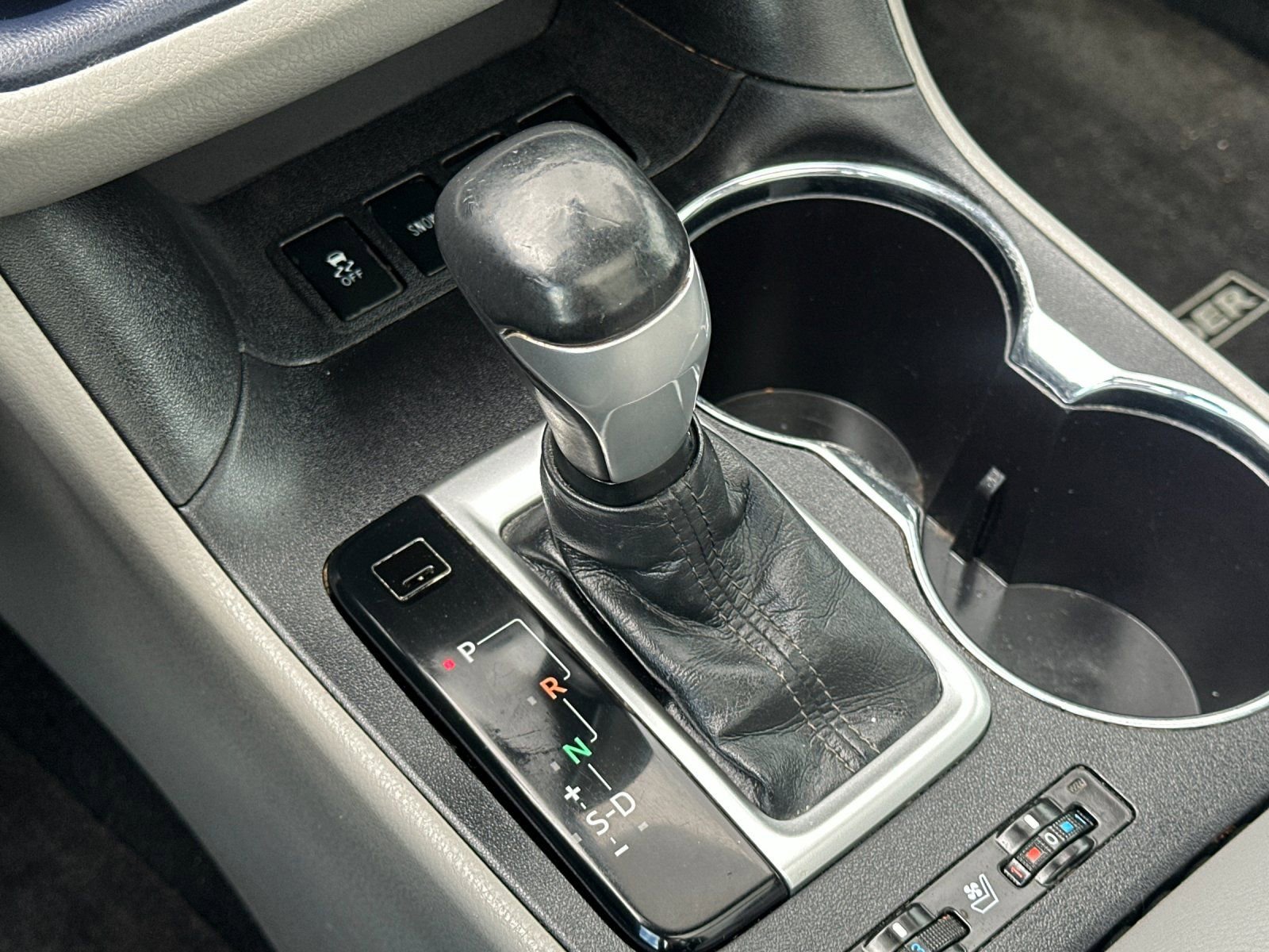 Used 2015 Toyota Highlander Limited Platinum AWD/4WD image 27