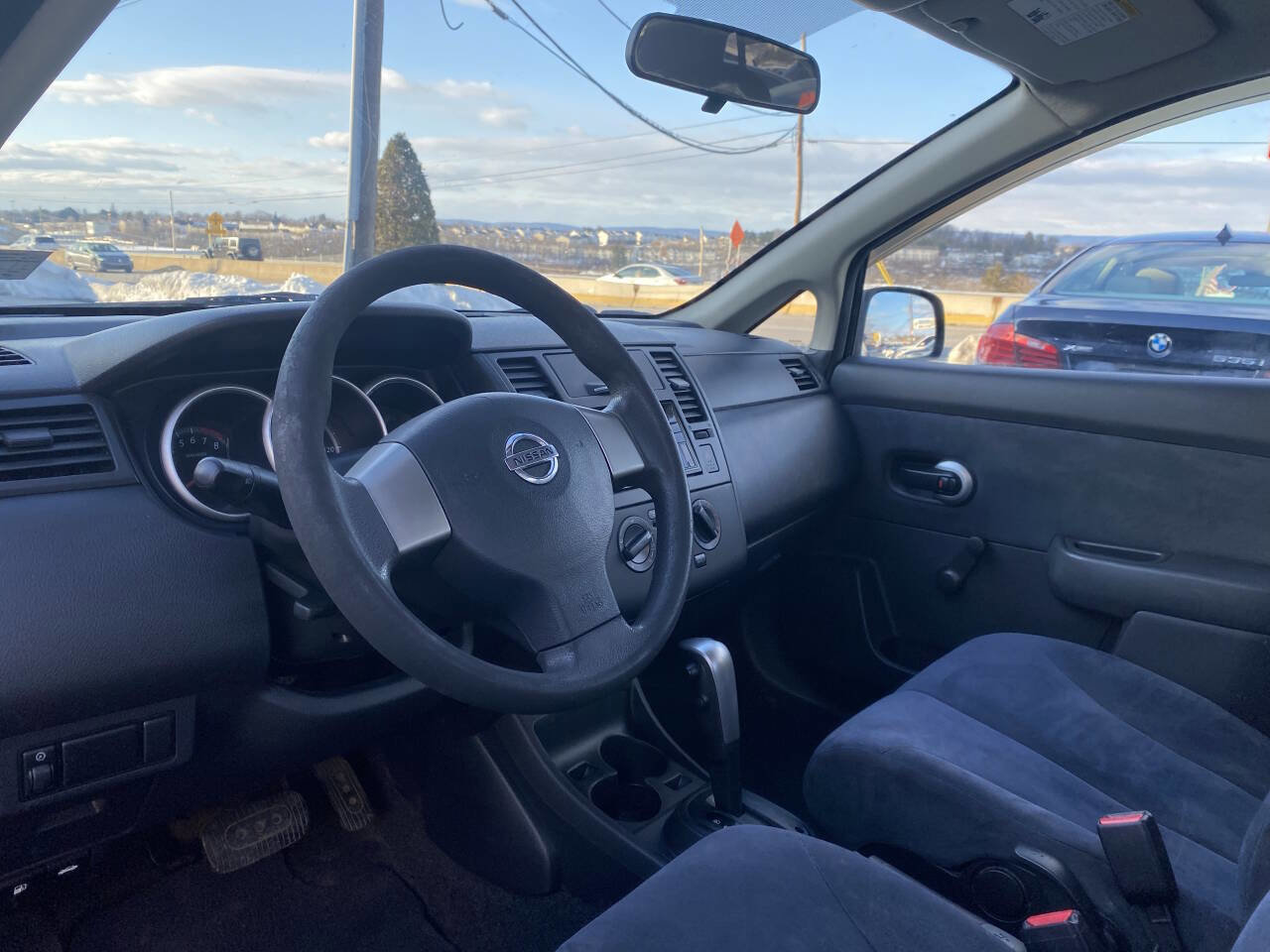 Used 2010 Nissan Versa Sedan image 11