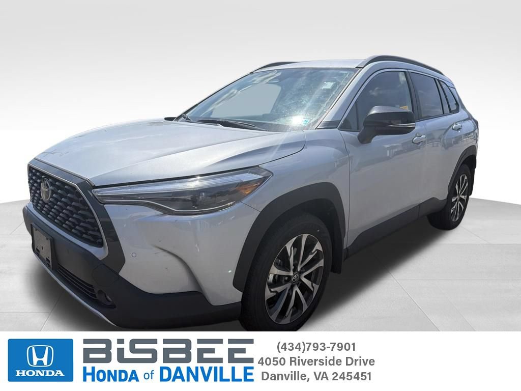 Used 2025 Toyota Corolla Cross XLE