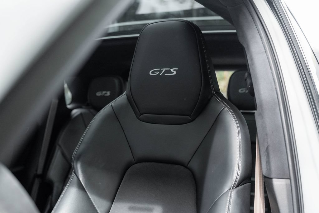 Used 2021 Porsche Cayenne GTS AWD/4WD image 53