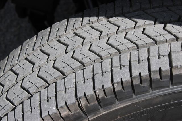 Used 2025 Chevrolet Silverado 3500 LT image 17