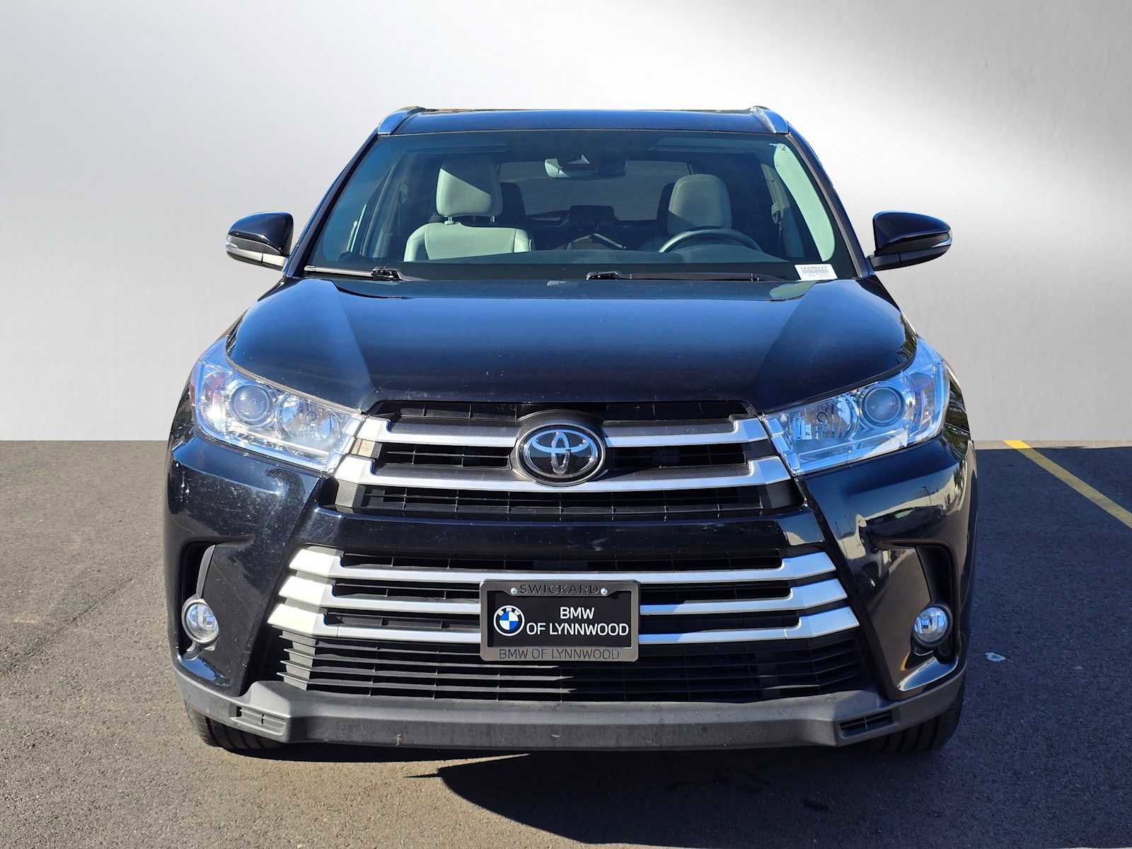 Used 2017 Toyota Highlander XLE image 8