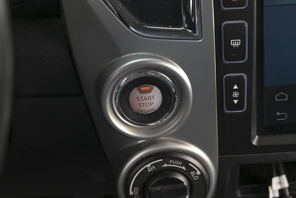 Used 2019 Nissan Titan PRO-4X image 30