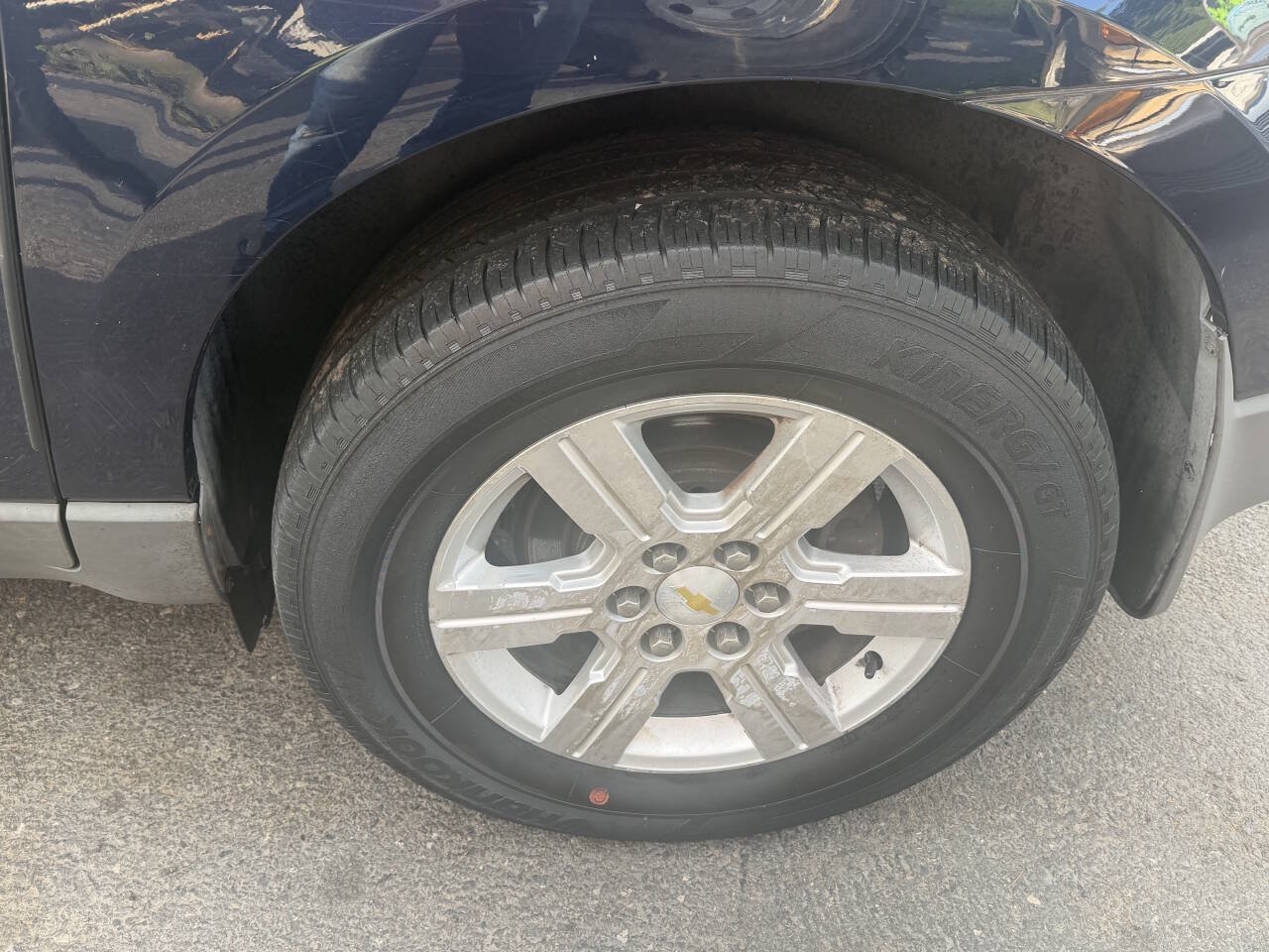 Used 2012 Chevrolet Traverse LT FWD image 15