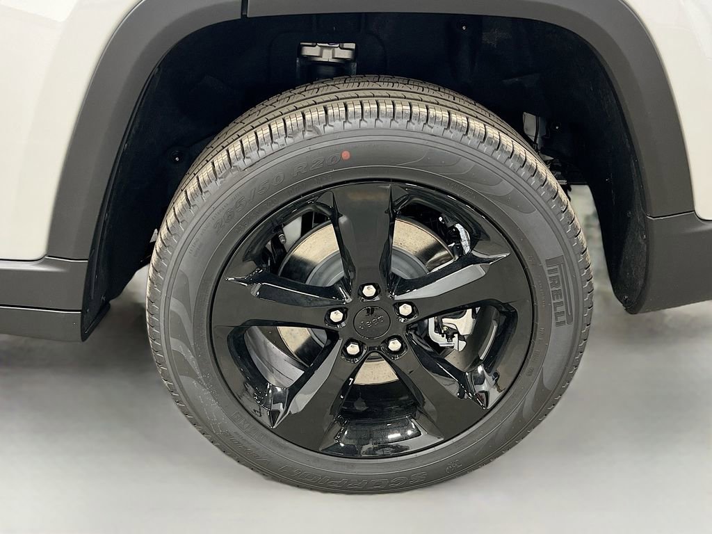 New 2025 Jeep Grand Cherokee L Limited w/ Black Appearance Package image 41