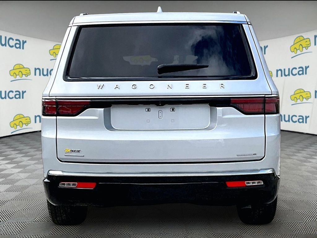 Used 2022 Jeep Wagoneer Series III AWD/4WD image 5