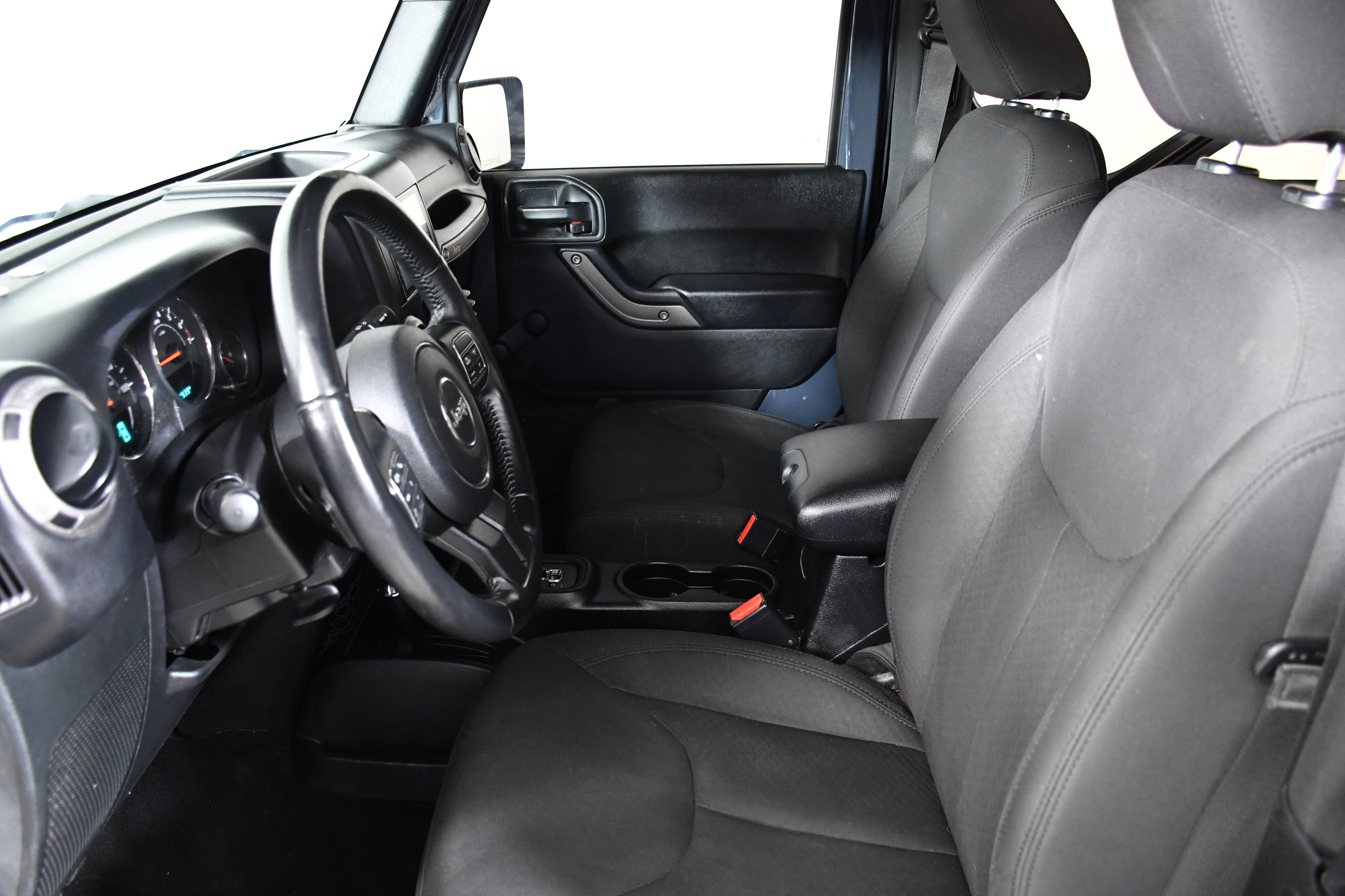 Used 2018 Jeep Wrangler Sport image 17