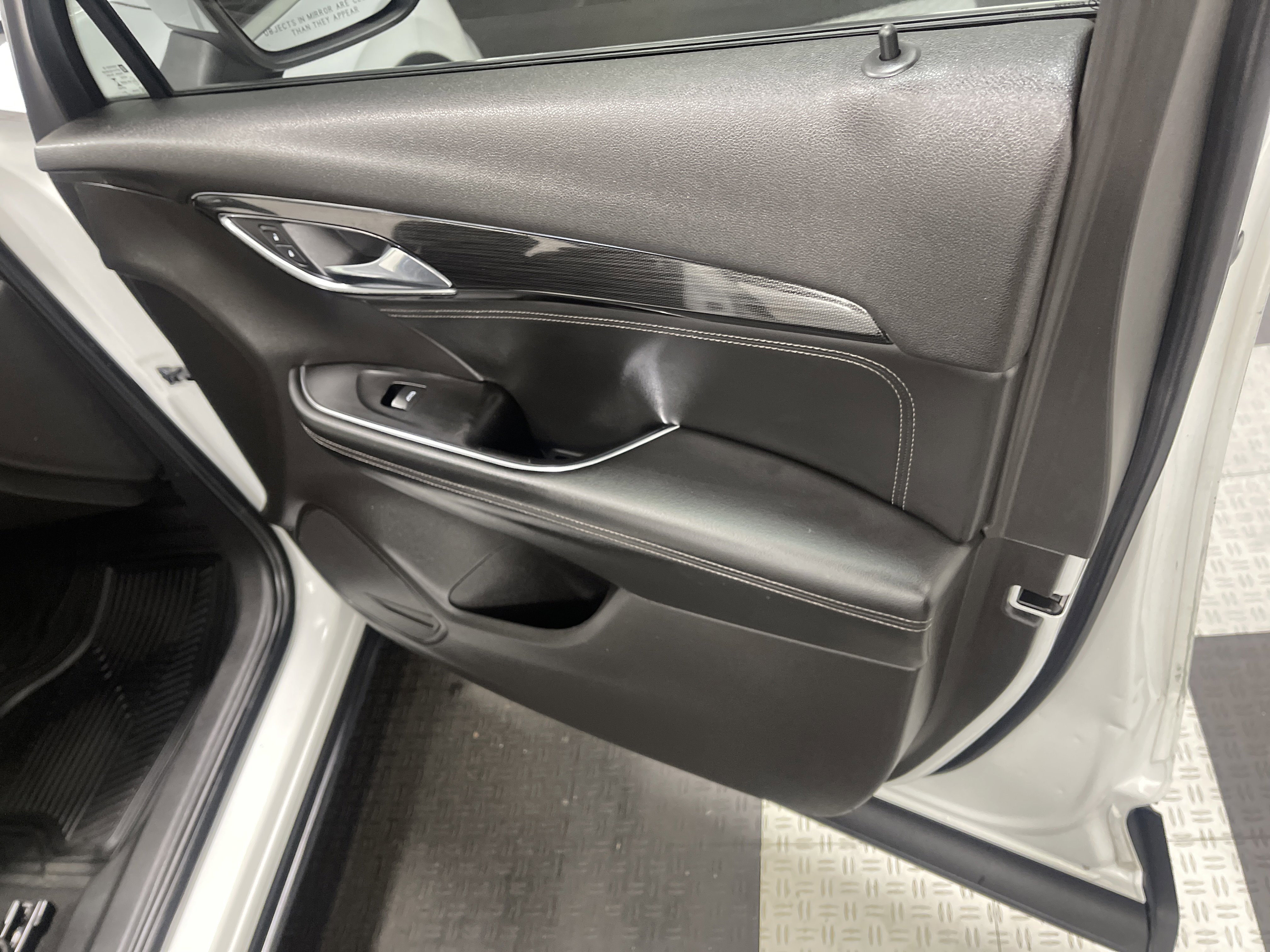 Used 2023 Buick Envision Preferred image 25