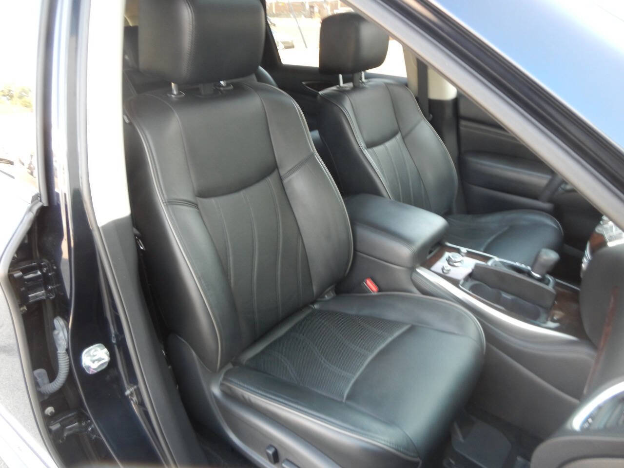 Used 2015 INFINITI QX60 Luxe w/ Deluxe Touring Package AWD/4WD image 45