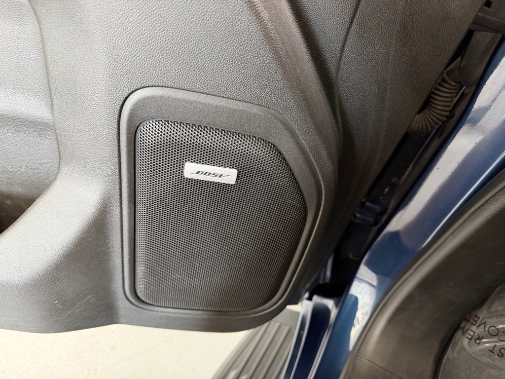 Used 2022 Chevrolet Silverado 1500 High Country w/ Technology Package image 3