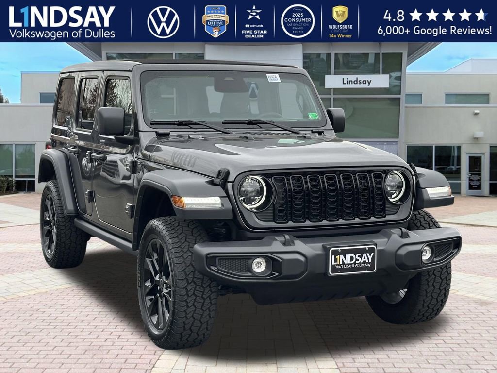 Used 2025 Jeep Wrangler Willys image 1