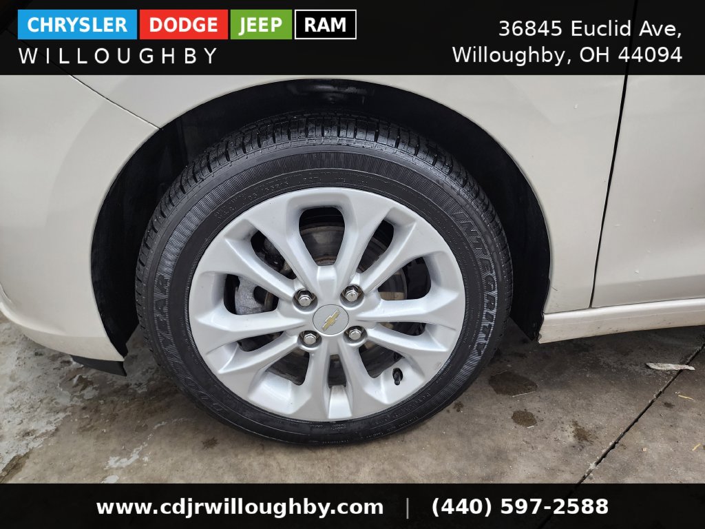Used 2021 Chevrolet Spark LT FWD image 37