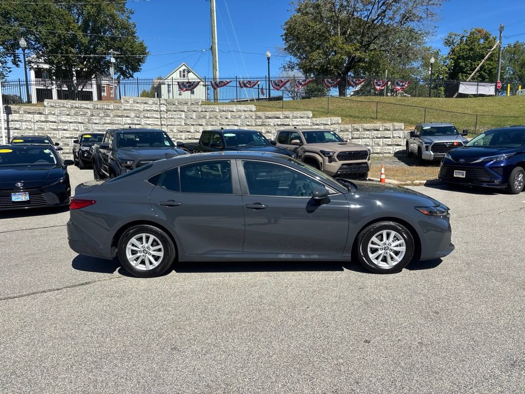 Used 2025 Toyota Camry LE FWD image 7