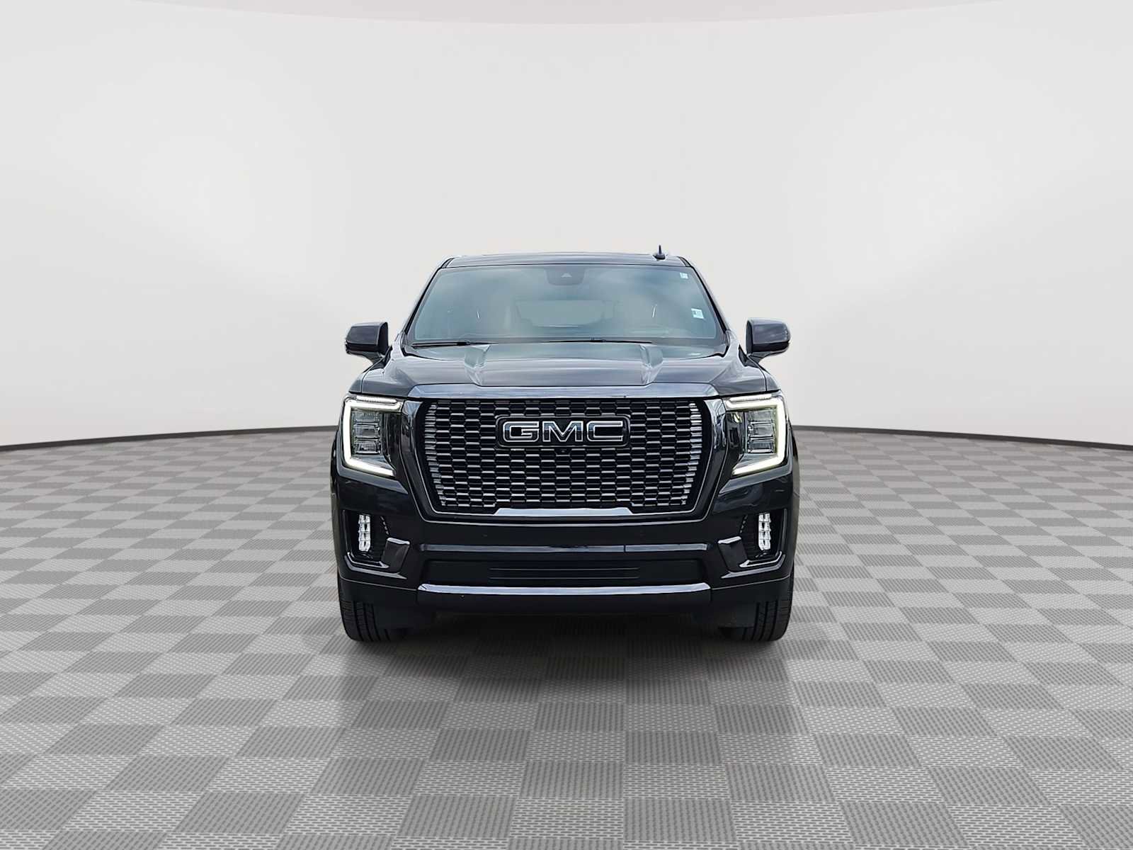 Used 2023 GMC Yukon Denali Ultimate image 3