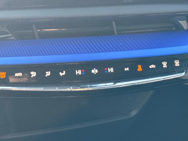 New 2026 Cadillac Optiq V image 22