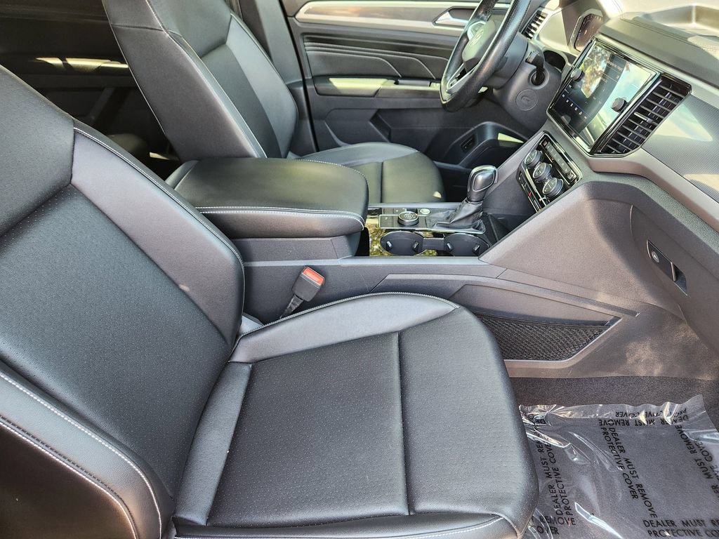 Used 2020 Volkswagen Atlas Cross Sport SEL R-Line AWD/4WD image 4