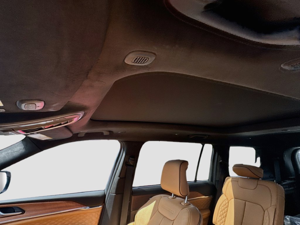New 2027 Jeep Grand Cherokee L Summit AWD/4WD image 23