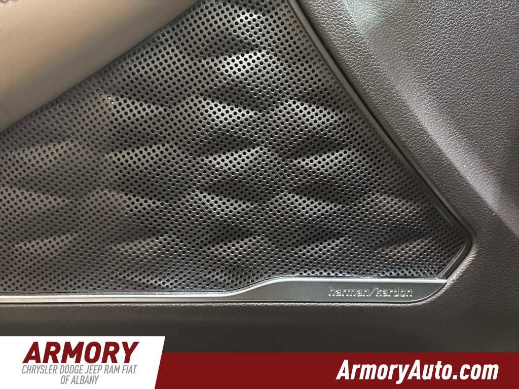 Used 2023 Hyundai Santa Fe Limited image 9