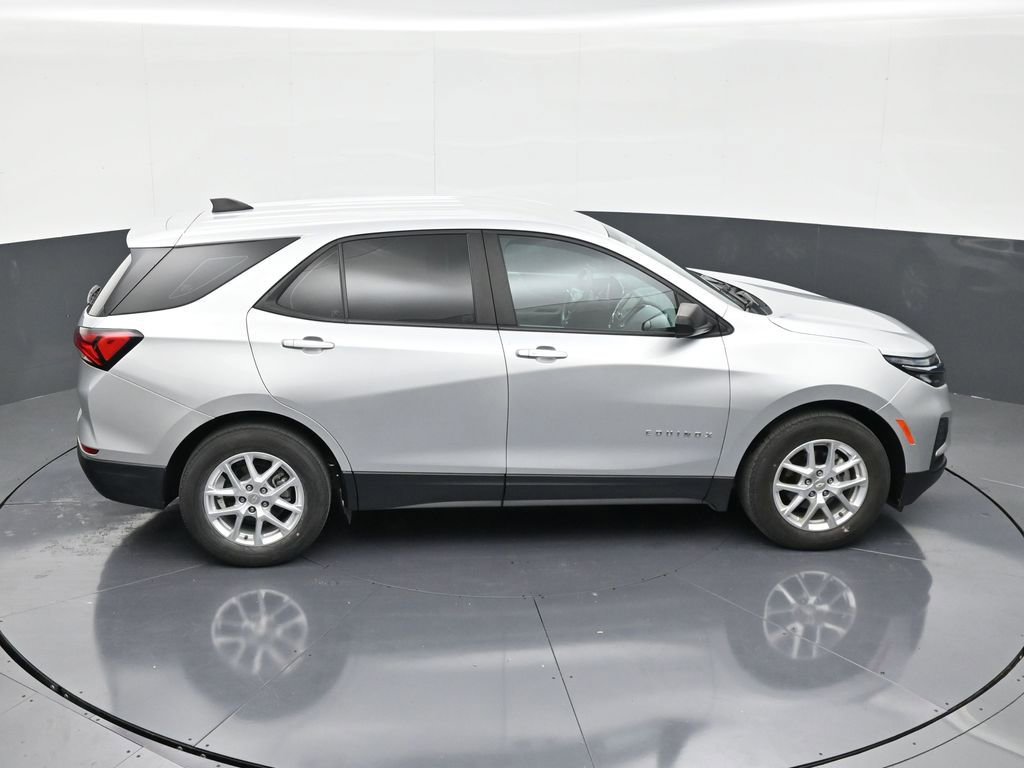 Certified 2022 Chevrolet Equinox LS image 17