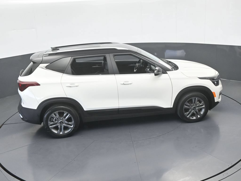 Used 2023 Kia Seltos S FWD image 46