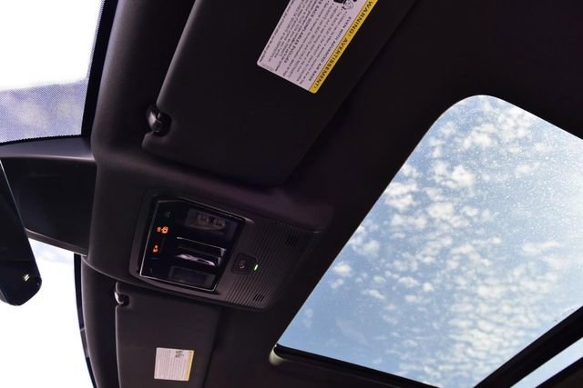 New 2026 Volkswagen Atlas Cross Sport SE image 21