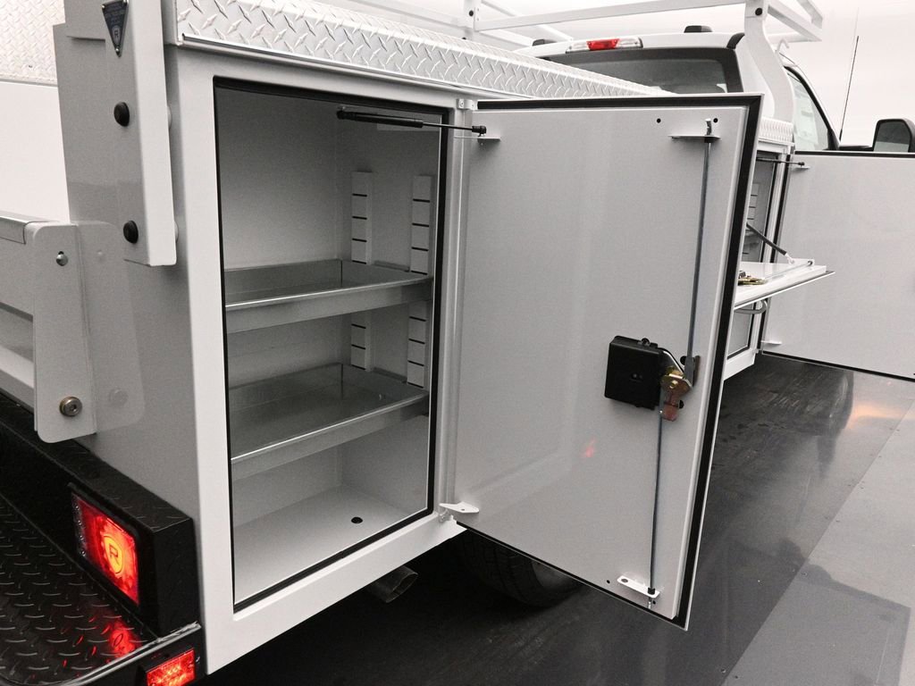 New 2025 Ford F350 XL w/ XL Chrome Package image 24