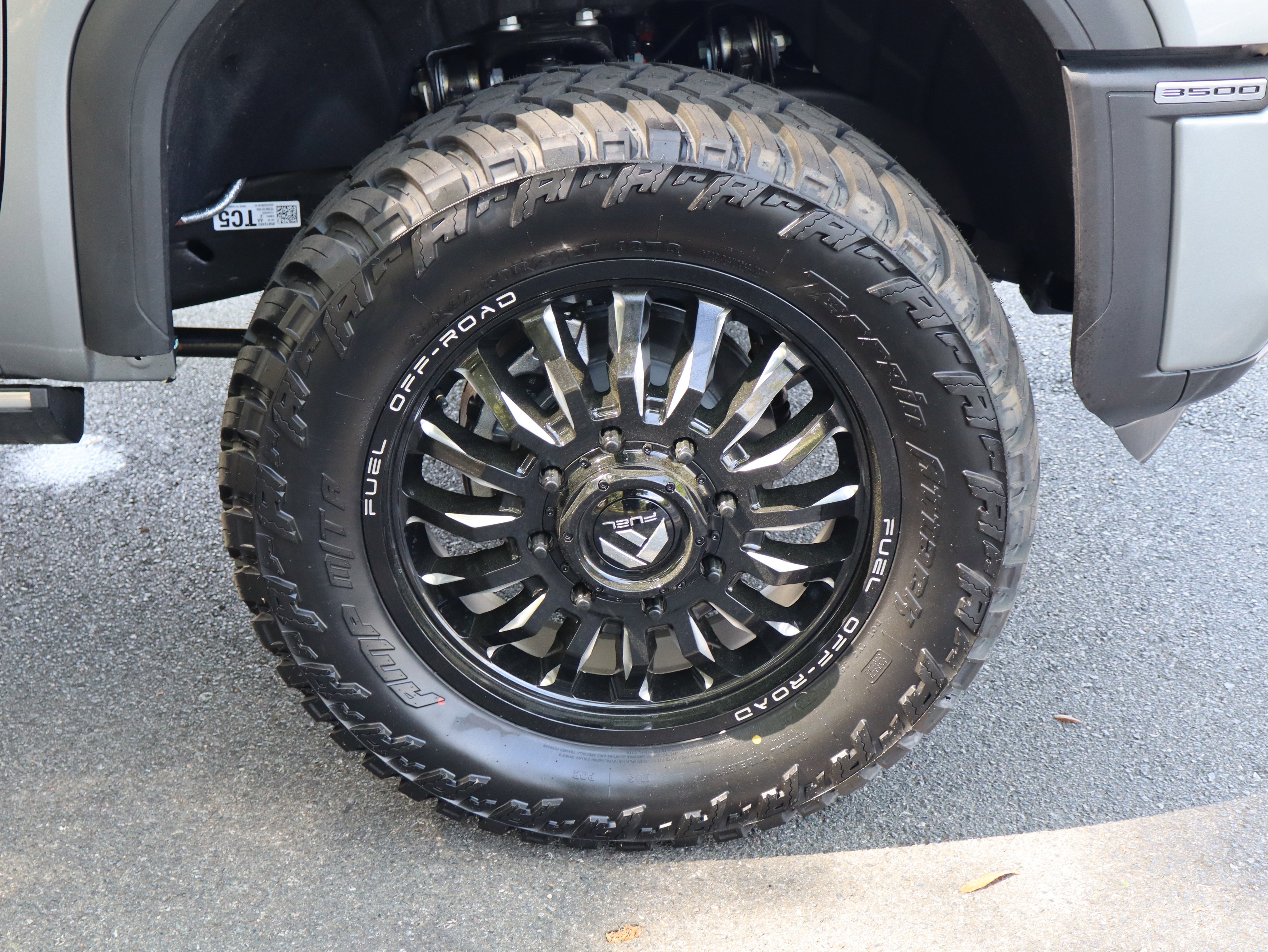 Used 2026 GMC Sierra 3500 Denali Ultimate image 10