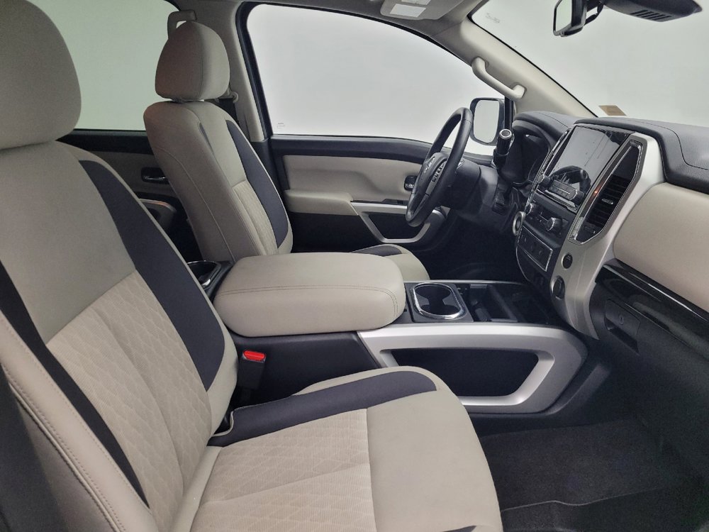 Used 2021 Nissan Titan SV w/ SV Convenience Package RWD image 21