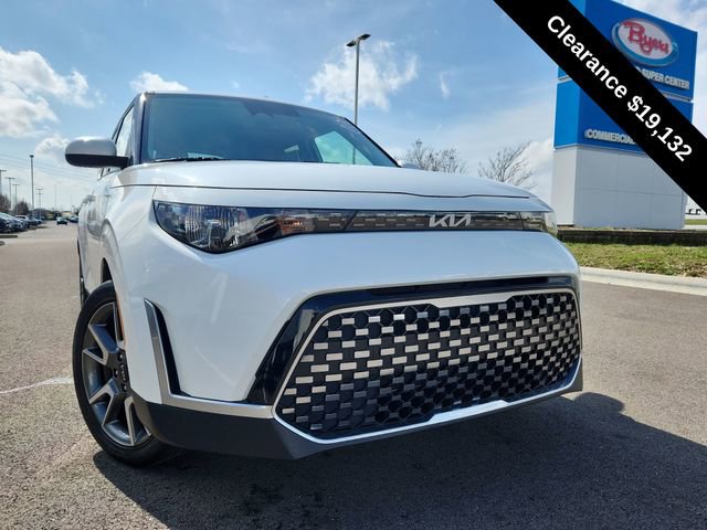 Used 2024 Kia Soul EX w/ Option Group 015 FWD image 11
