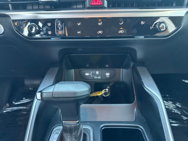 Used 2025 Kia Sorento LX image 27