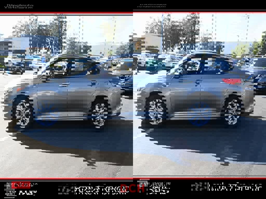 Used 2016 Kia Optima EX w/ Premium Package image 4