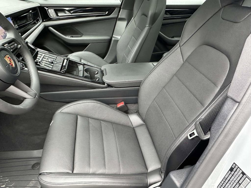 New 2026 Porsche Panamera 4 E-Hybrid AWD/4WD image 5