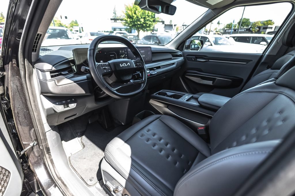 Used 2024 Kia EV9 Wind AWD/4WD image 17