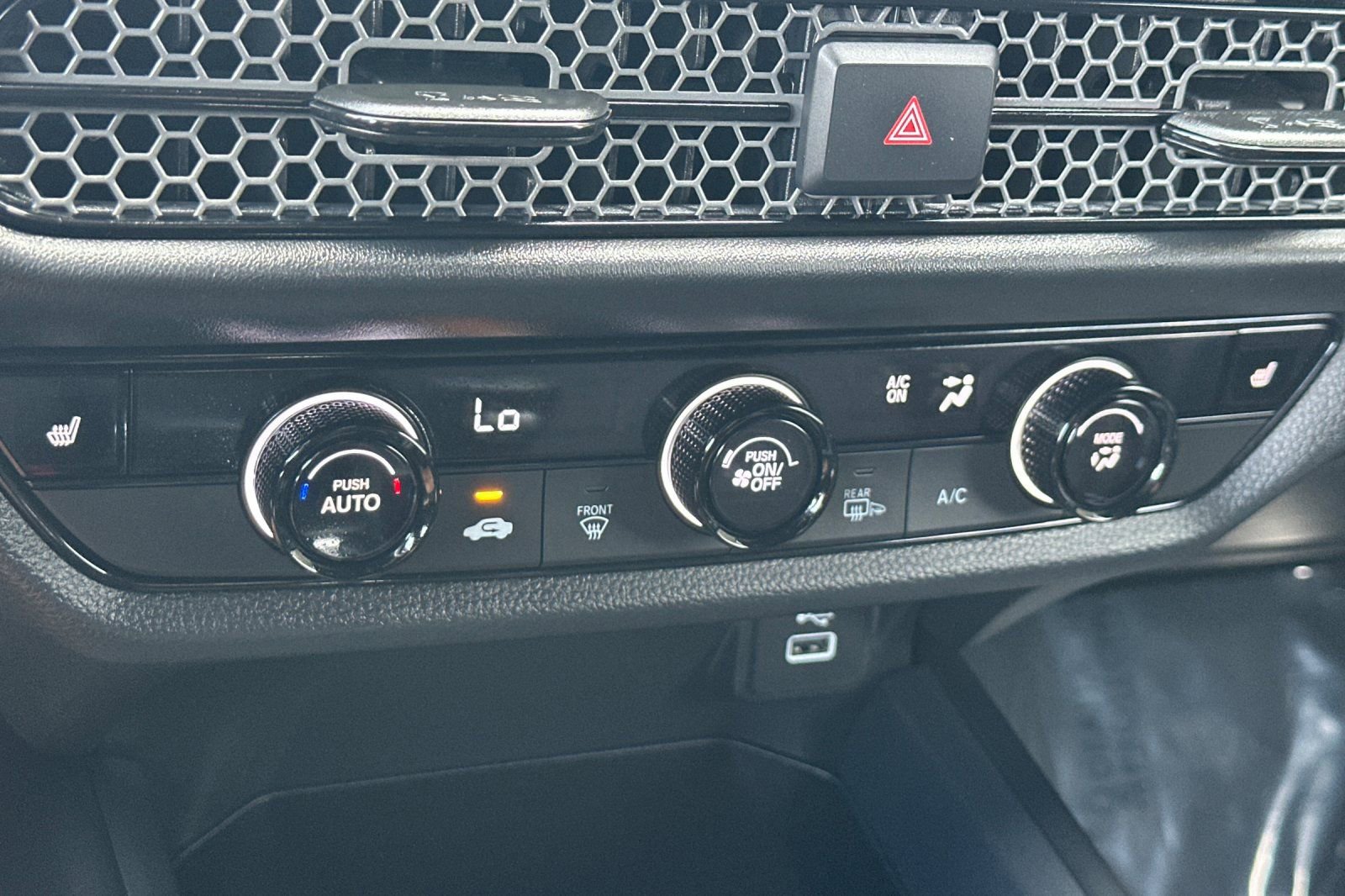 Used 2025 Honda HR-V Sport image 21