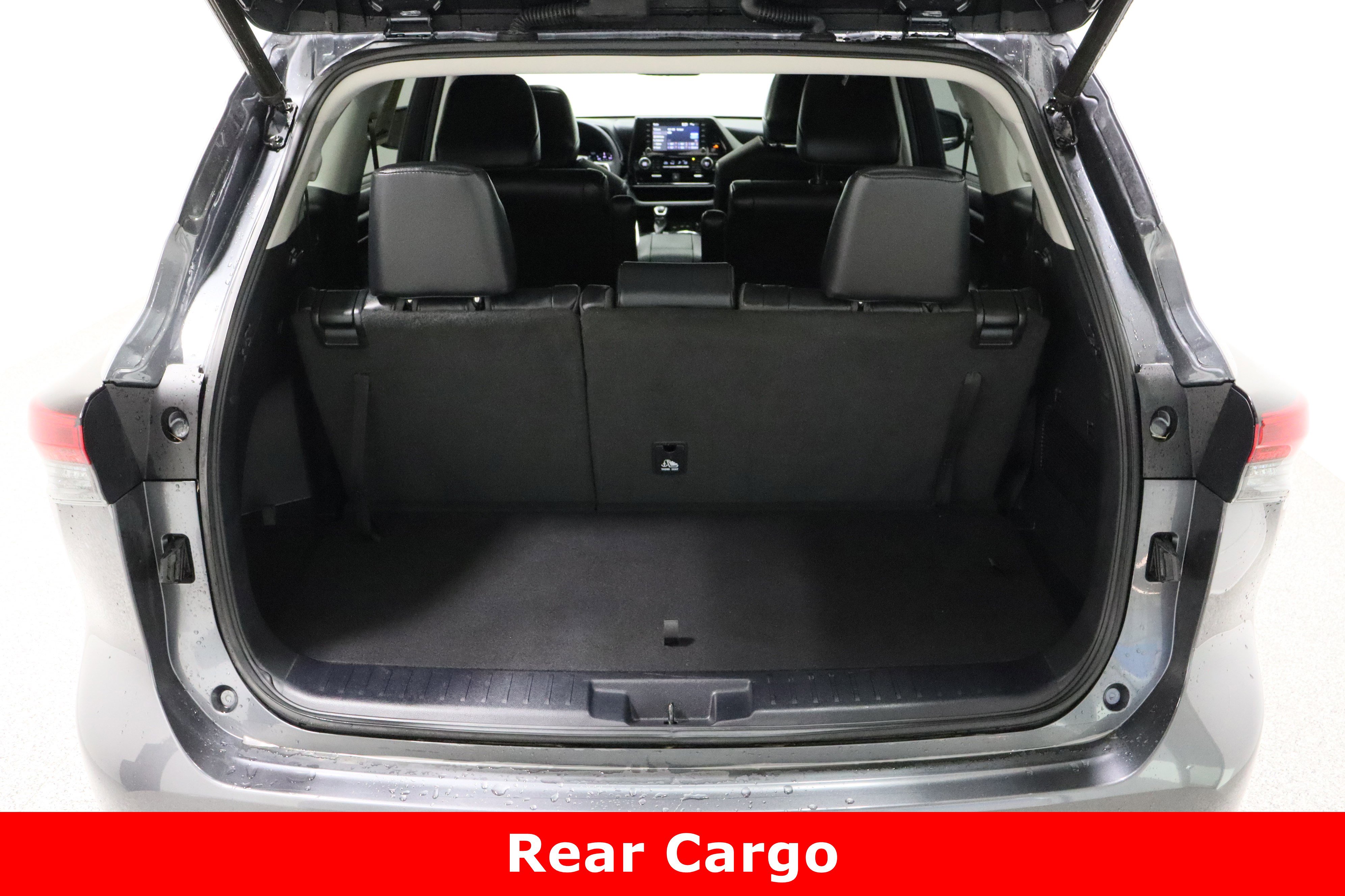 Used 2020 Toyota Highlander XLE image 35