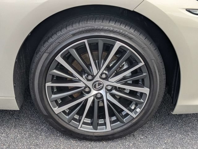 Certified 2025 Lexus ES 300h w/ Premium Package FWD image 13