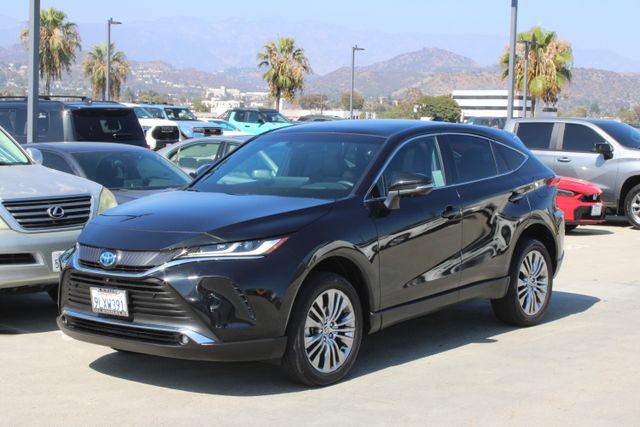 Used 2024 Toyota Venza Limited AWD/4WD image 3