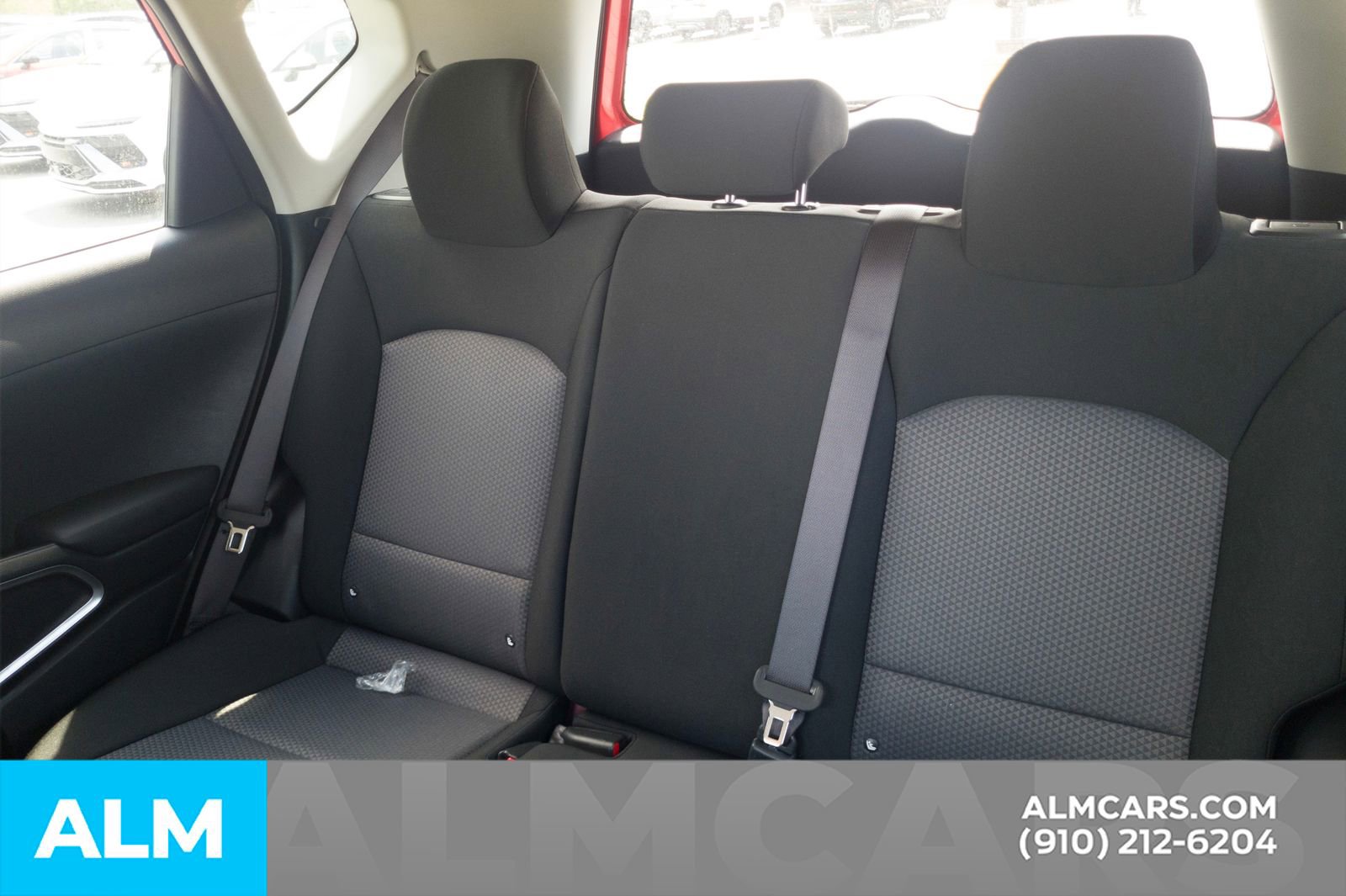 Used 2025 Kia Soul LX w/ LX Technology Package image 17