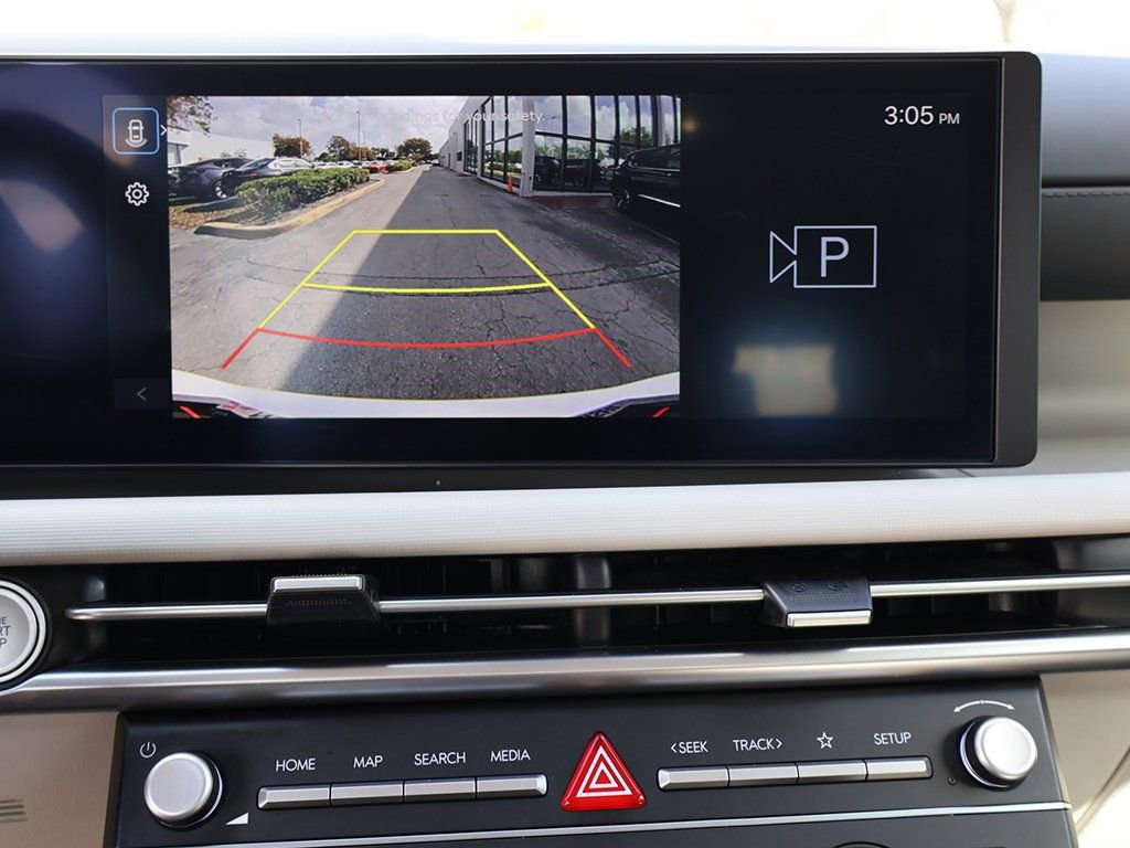 Used 2025 Hyundai Tucson SE image 46