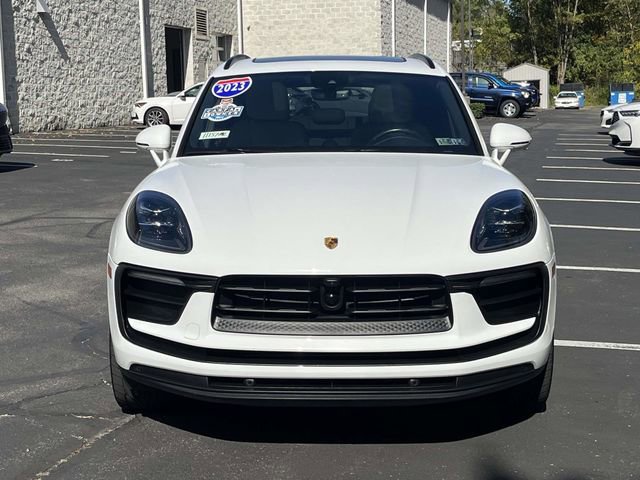 Used 2023 Porsche Macan Turbo image 9