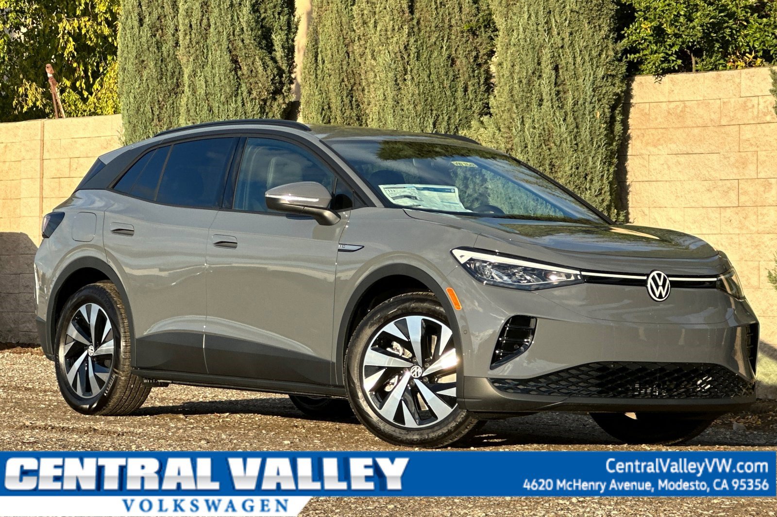 New 2025 Volkswagen ID.4 Pro image 1