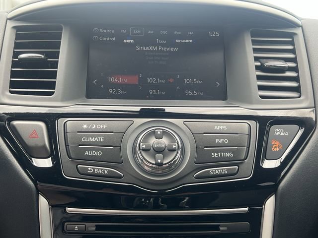 Used 2019 Nissan Pathfinder SV AWD/4WD image 20