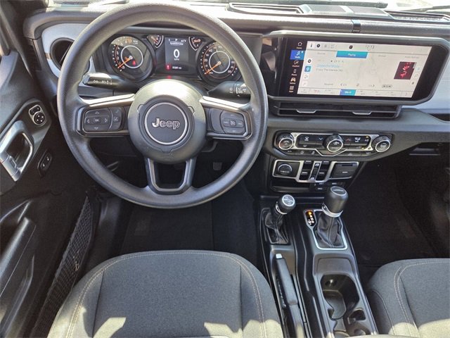 Certified 2024 Jeep Gladiator Sport image 15