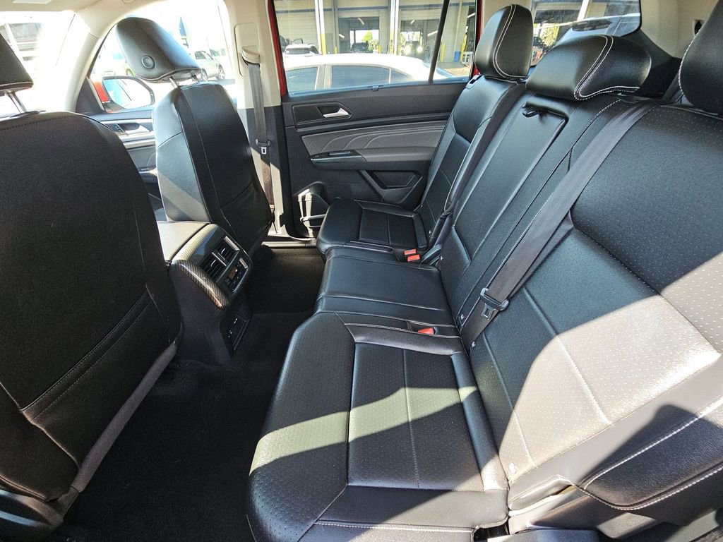 Used 2021 Volkswagen Atlas SE image 15