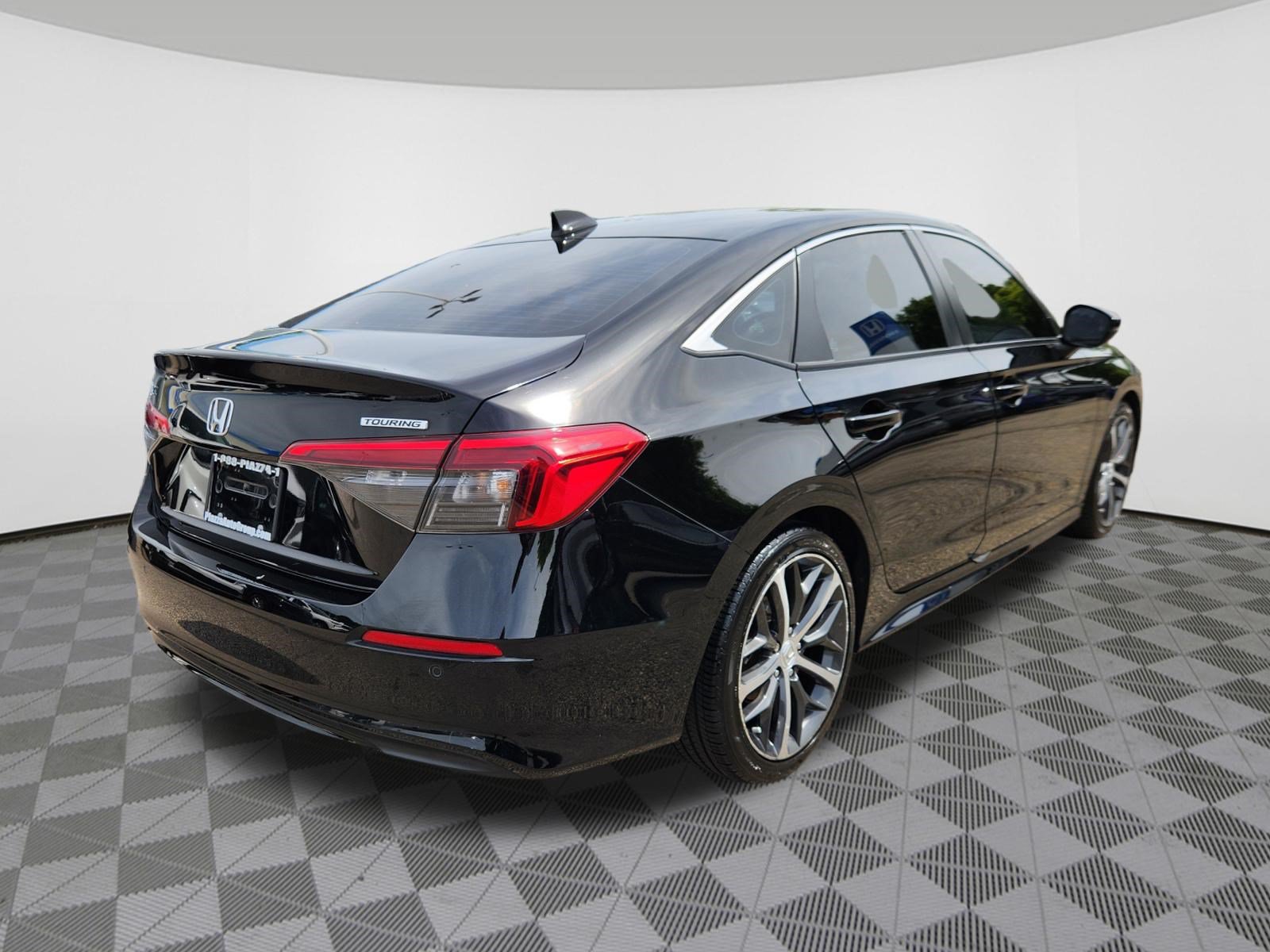Certified 2024 Honda Civic Touring image 4