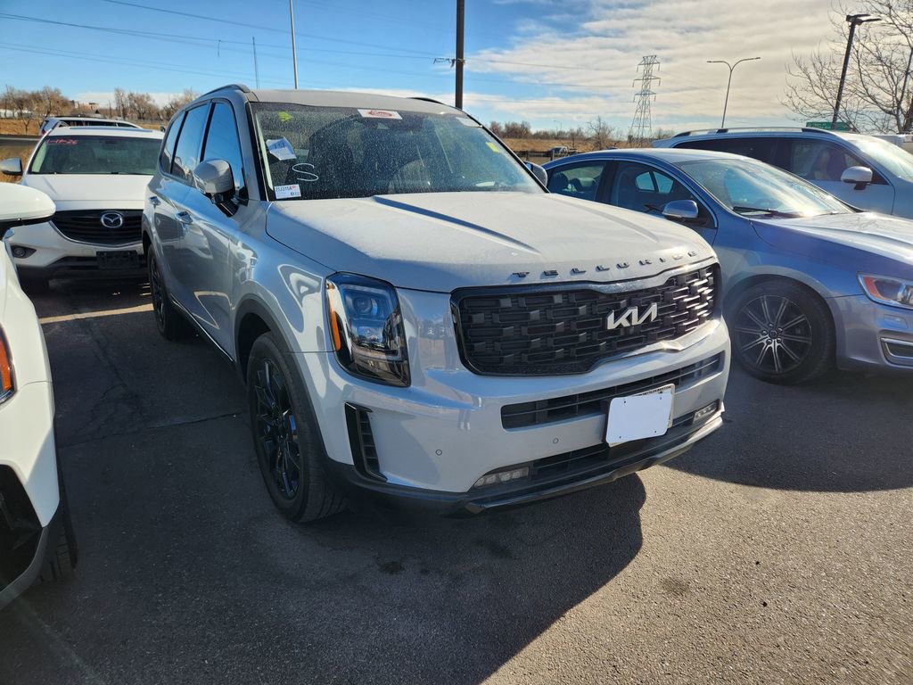 Used 2022 Kia Telluride SX w/ SX Prestige Package image 1