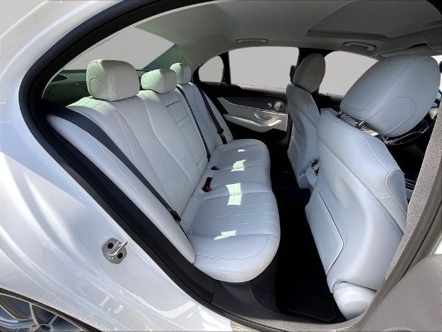 Used 2022 Mercedes-Benz E 350 Sedan w/ Driver Assistance Package image 27