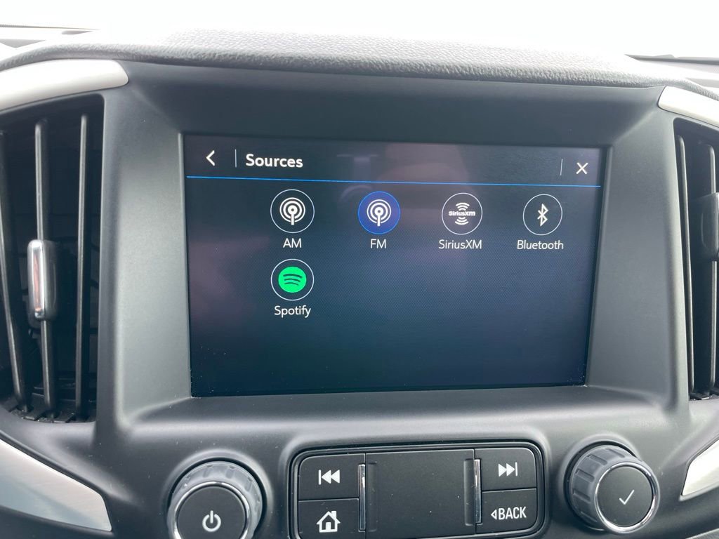 Used 2023 GMC Terrain SLT image 17