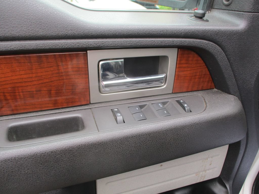 Used 2010 Ford F150 4x4 SuperCrew image 8