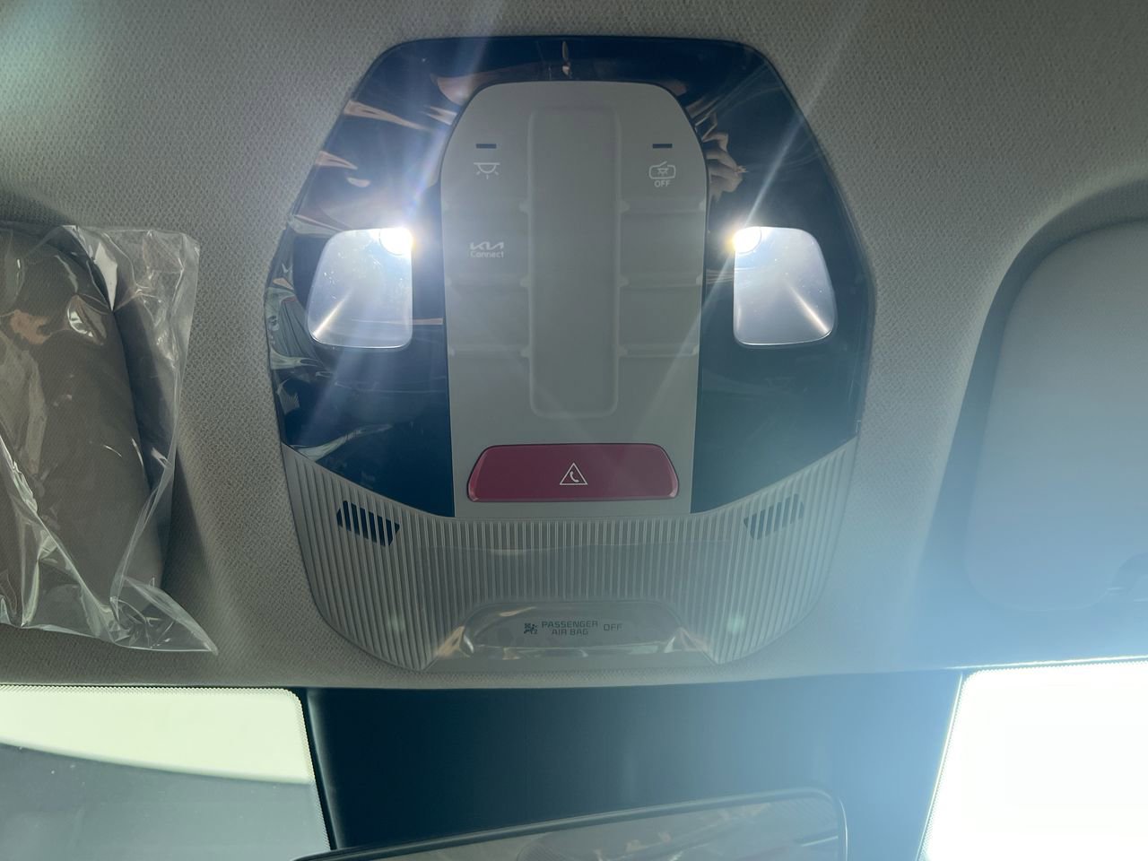 New 2025 Kia K4 LXS image 20
